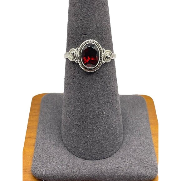 925 Sterling Silver Simulated Garnet Bezel Set  Swirl Cocktail Ring Size 6.25 - Picture 1 of 10